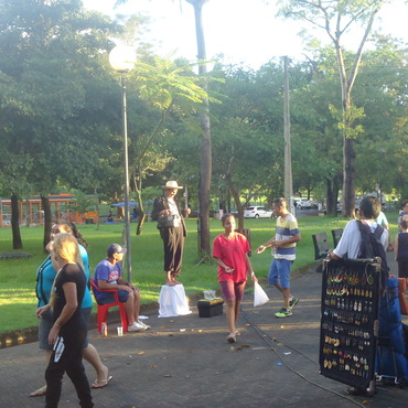 ESTÁTUA VIVA - MAZZAROPI COVER